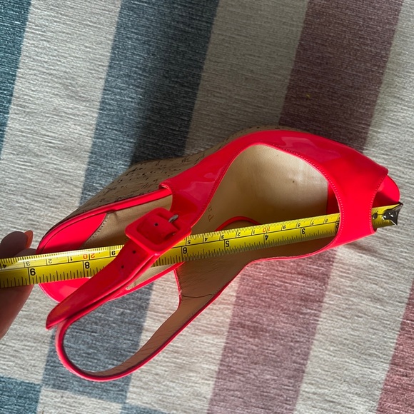 ❌Sold❌Louboutin wedges fushia - Picture 15 of 15